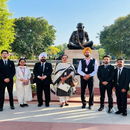 RIMT School of Legal Studies Organizes Legal Awareness Tour to Supreme Court of India and Rashtrapati Bhavan